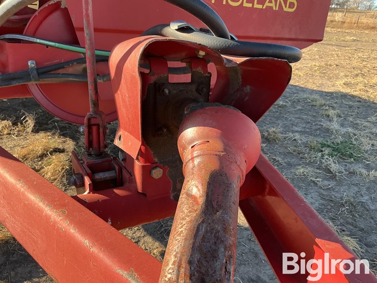 new-holland-155-image-10