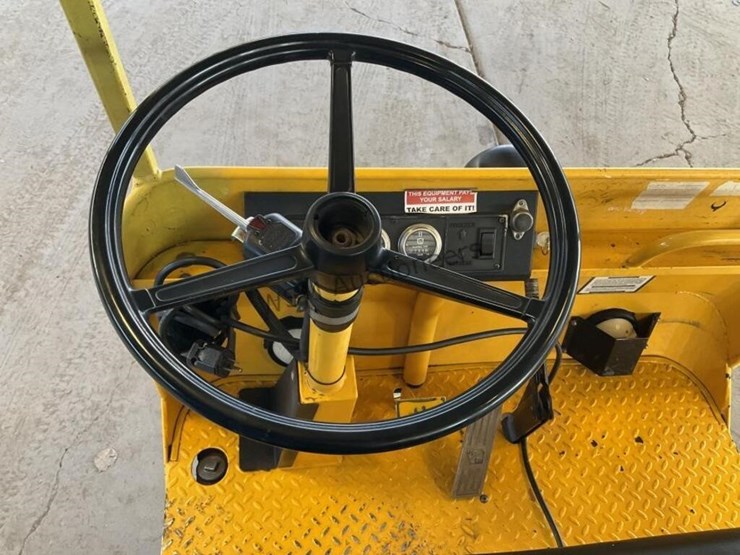 taylor-dunn-utility-cart-image-11