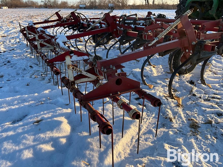 international-4500-image-16