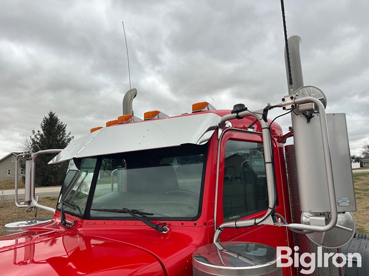 2007-peterbilt-379-image-16