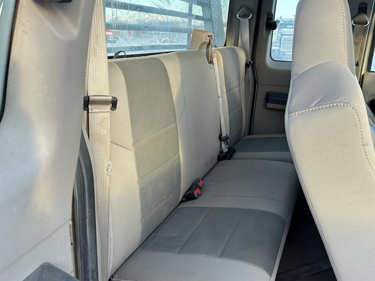 ford-f350-xlt-image-41