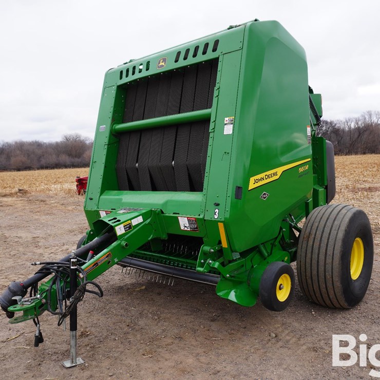 2024 JOHN DEERE 561M