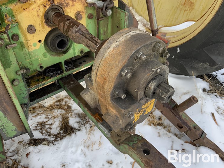 john-deere-2010-image-18