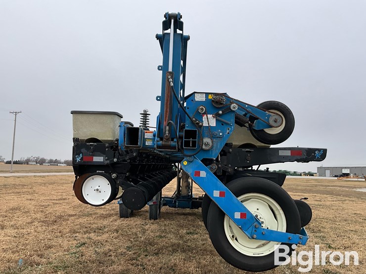 kinze-2600-image-6