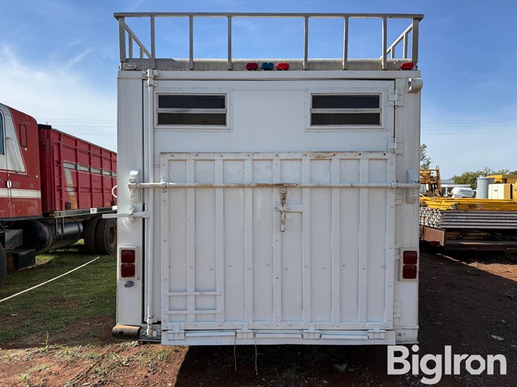 1979-44'-tri/a-aluminum-horse-trailer-w/living-quarters-image-6
