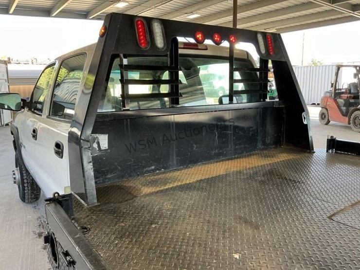 2005-gmc-sierra-3500-image-10