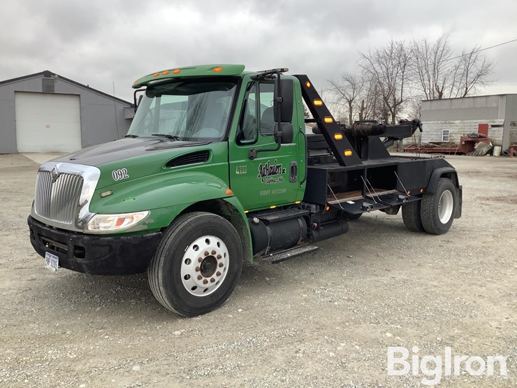 international-durastar-4300-image-1