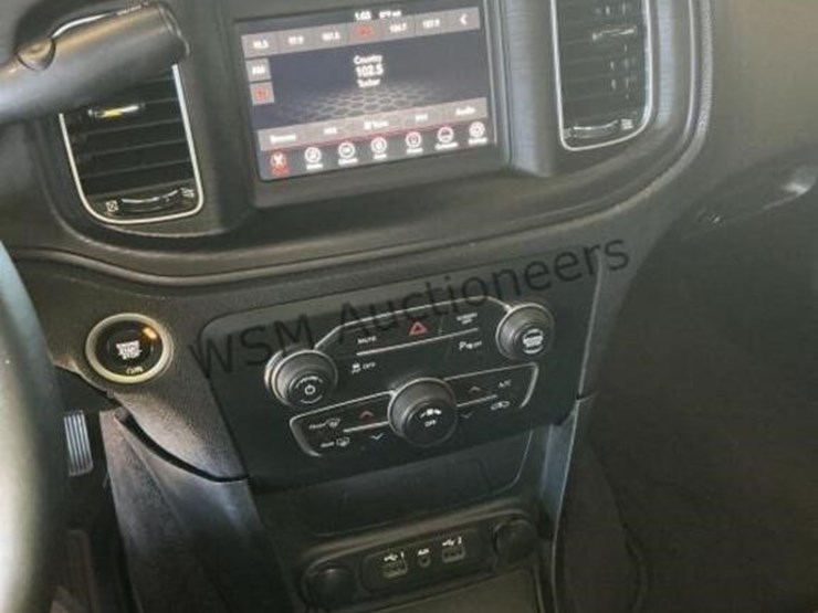 2018-dodge-charger-sdn-image-17