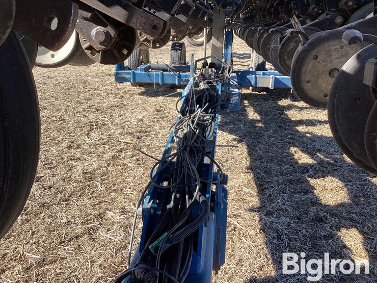 2002-kinze-3600-image-16