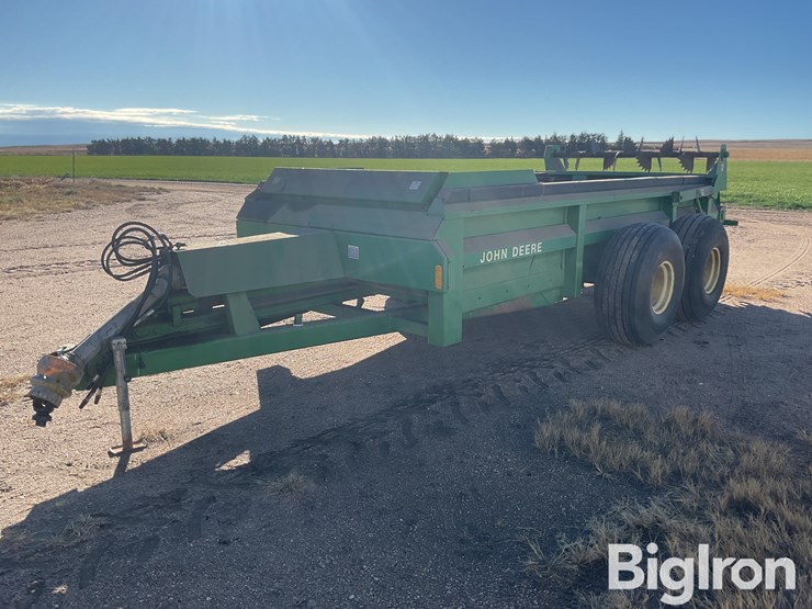 john-deere-785-image-1