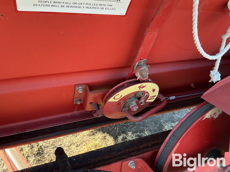 new-holland-155-image-15