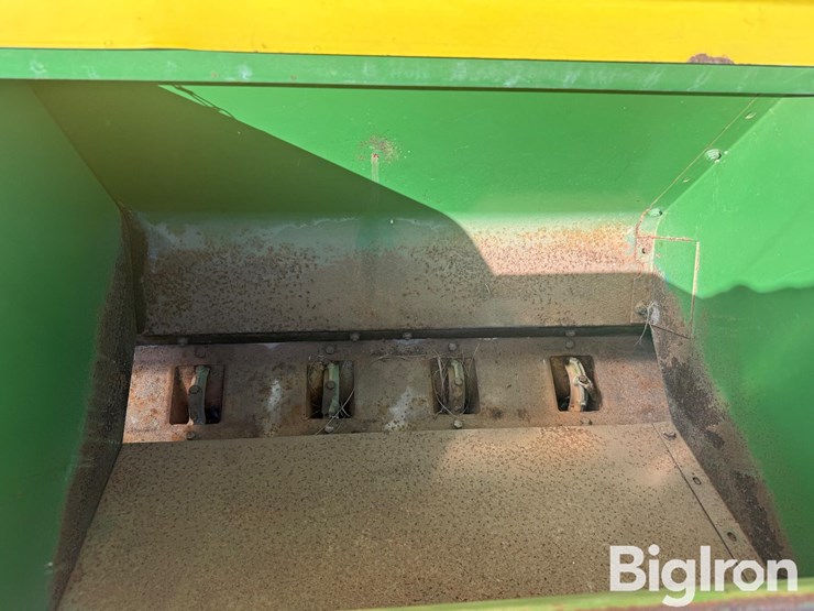 john-deere-8200-image-20