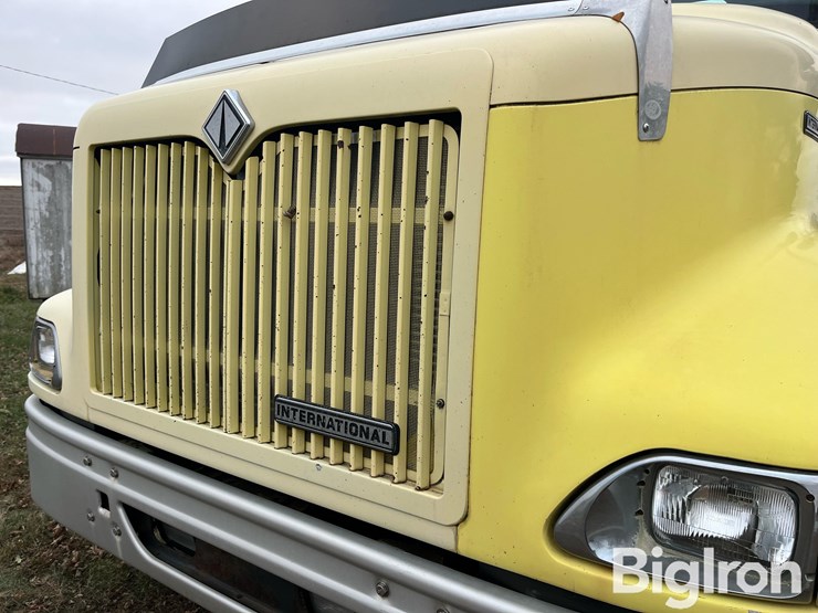 international-2001-image-11