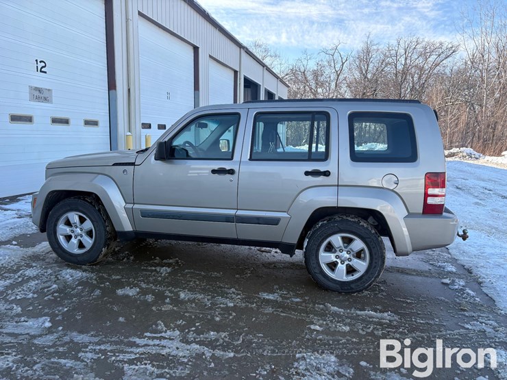 jeep-liberty-sport-image-8