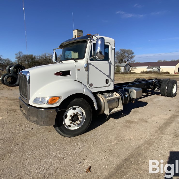 PETERBILT 337