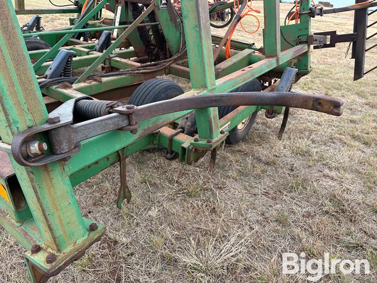 john-deere-680-image-20