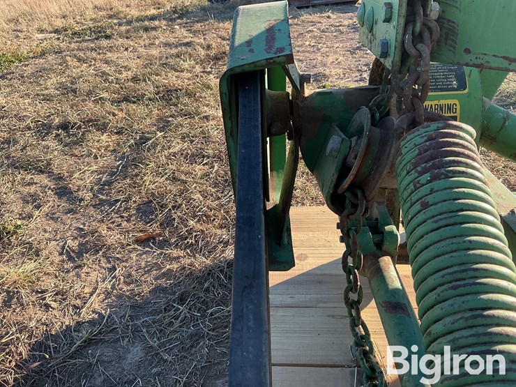 john-deere-350-image-18