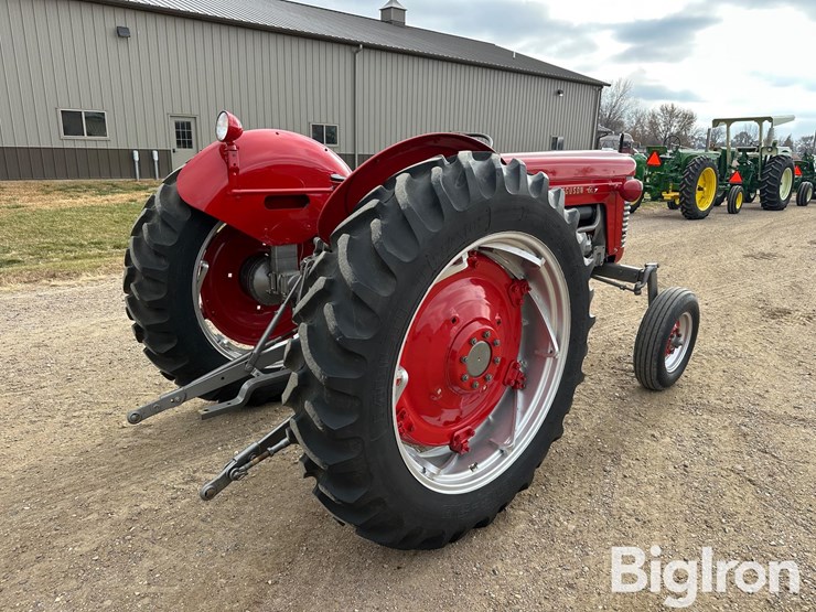 massey-ferguson-65-image-5