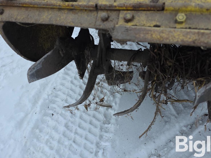 john-deere-140-image-16