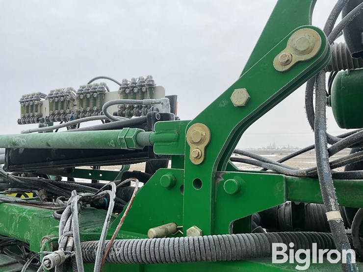 john-deere-1720-image-18