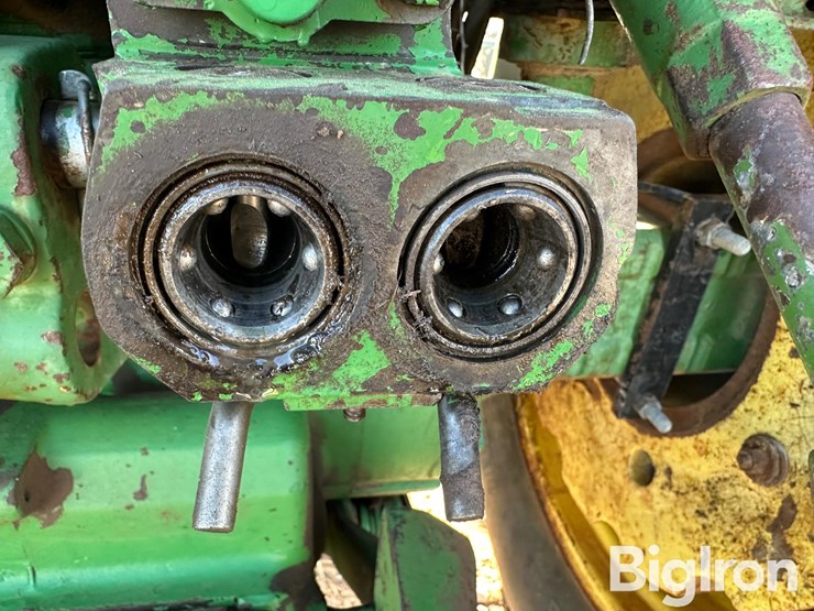 john-deere-4440-image-17