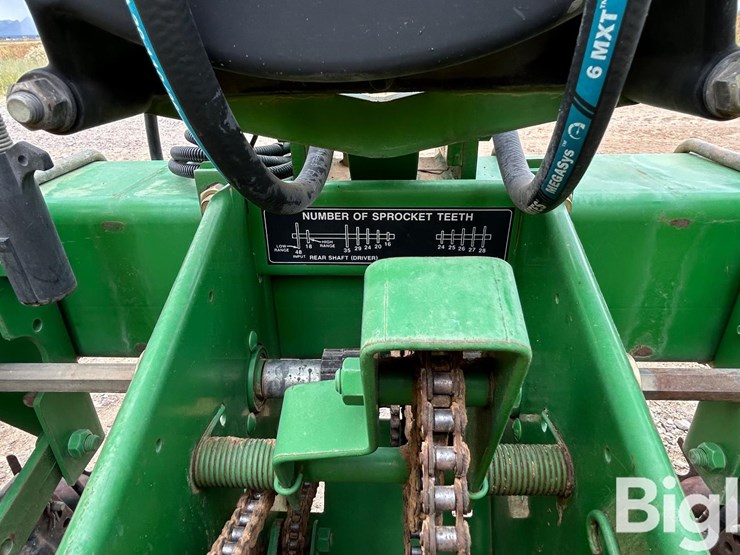 john-deere-7300-image-14