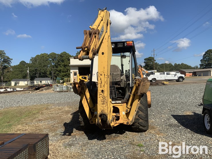 2006-case-580m-image-6