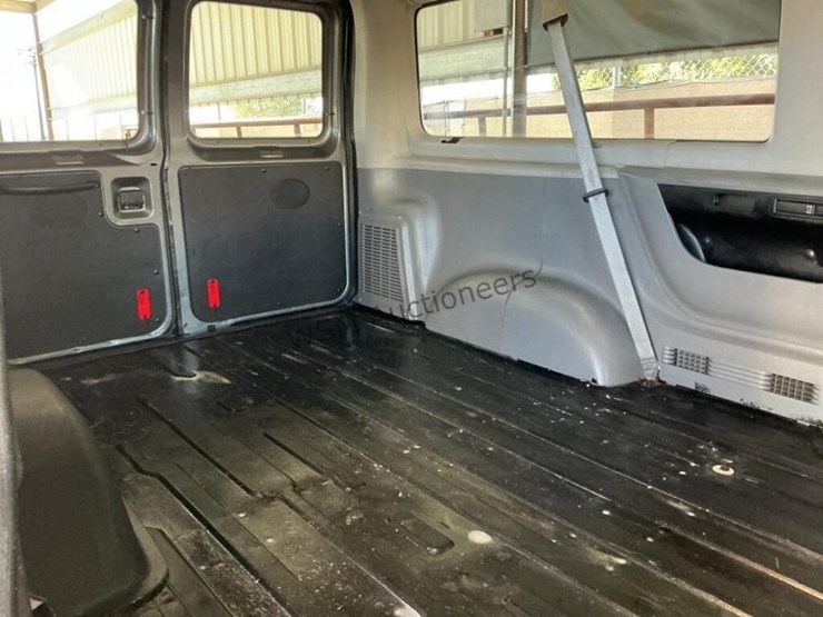 2009-ford-e150-image-10