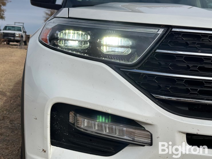 ford-explorer-xlt-image-18