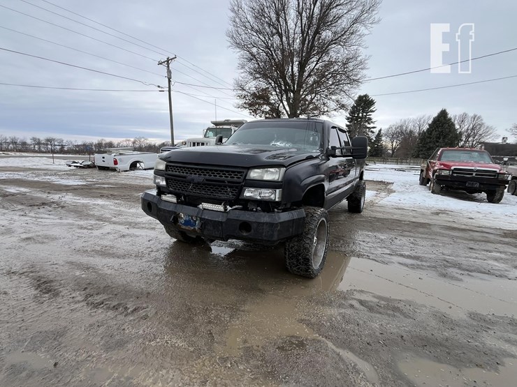 chevrolet-silverado-2500hd-image-3