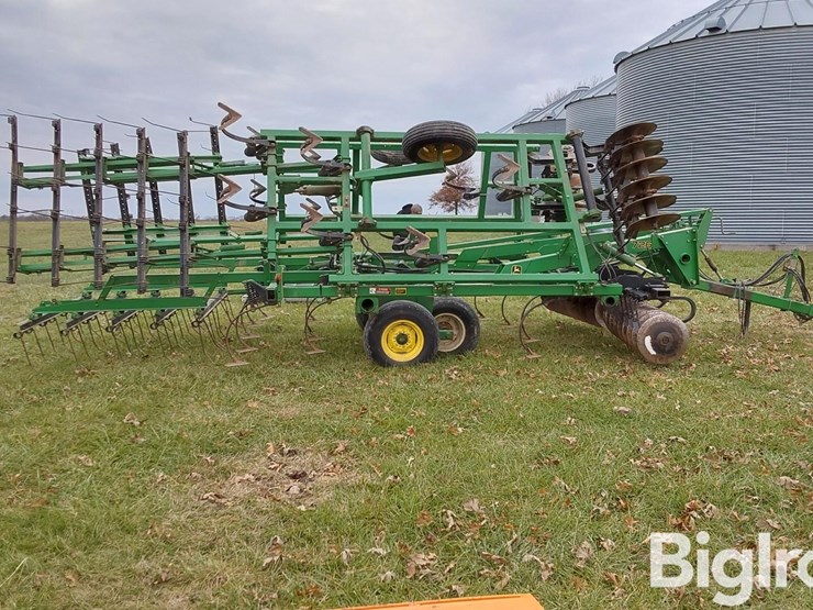 john-deere-726-image-4