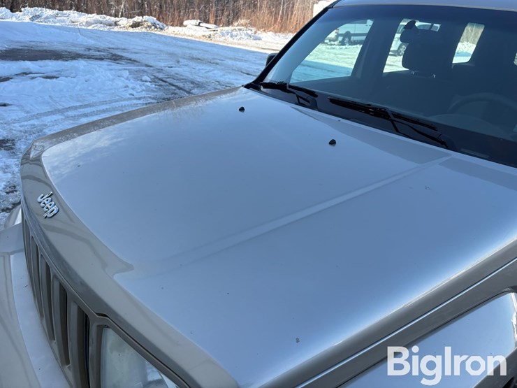 jeep-liberty-sport-image-15