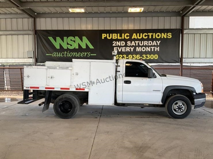 2006-chevrolet-silverado-3500-image-1