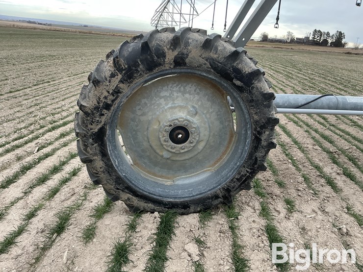 2013-valley-center-pivot-image-12