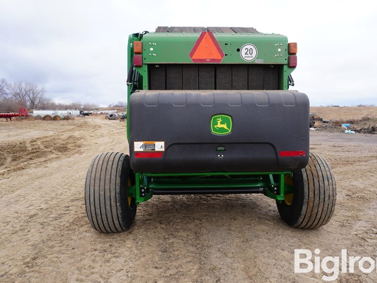 2024-john-deere-561m-image-6