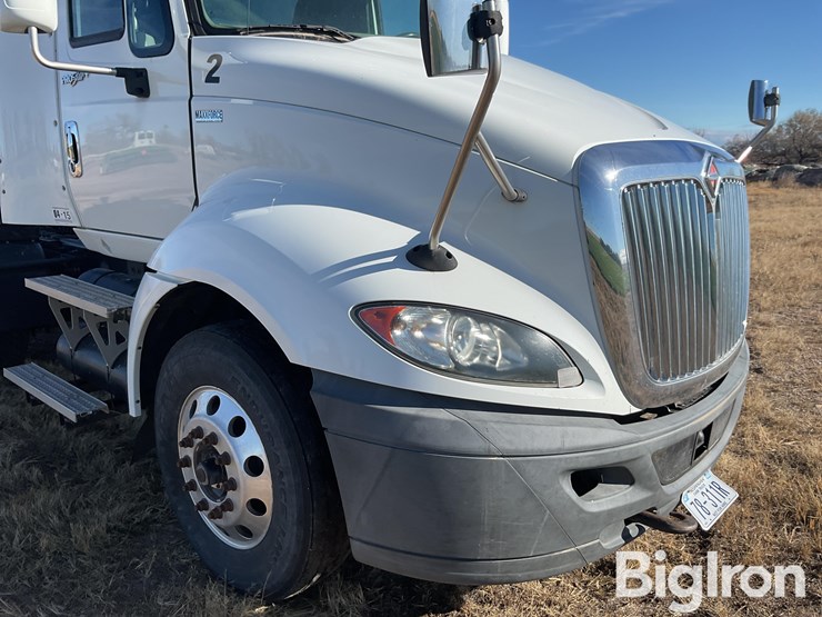 international-prostar-image-15