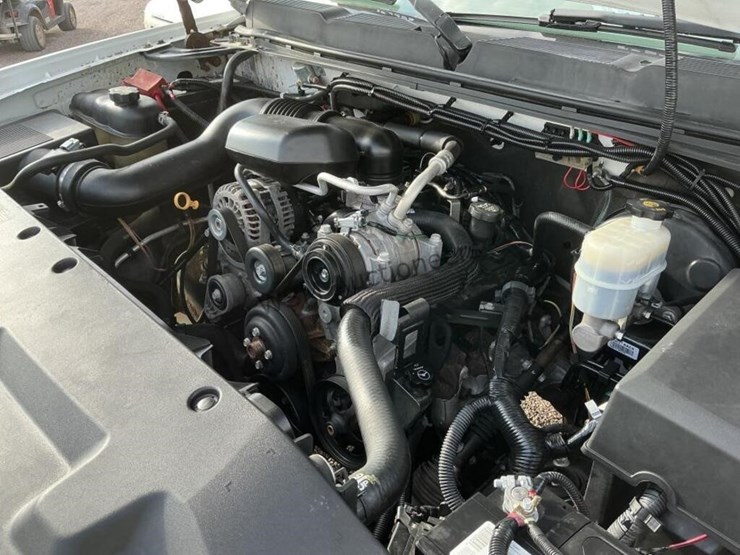 2012-chevrolet-silverado-1500-image-11