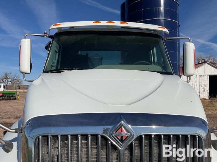 international-prostar-image-10