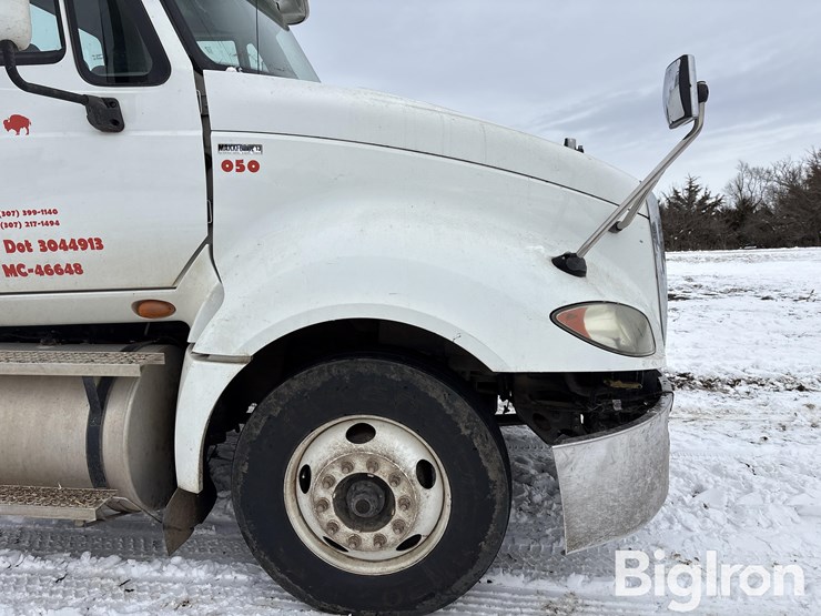 2011-international-prostar-image-13