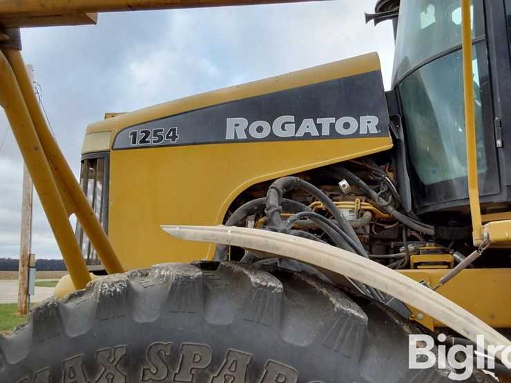ag-chem-rogator-1254-image-9