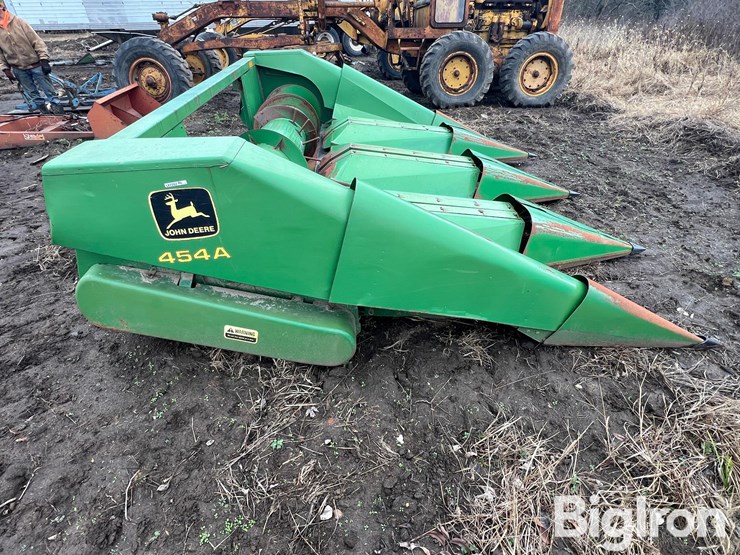 john-deere-454a-image-4