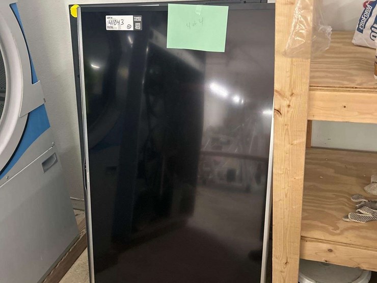 misc-televisions-and-computer-monitors-with-mounts-image-9