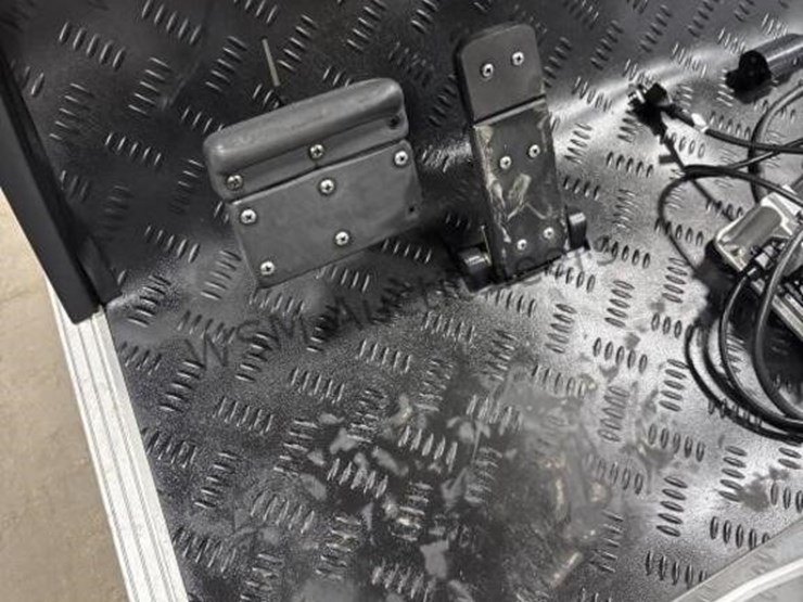 2011-star-48-2-r-golf-cart-image-15