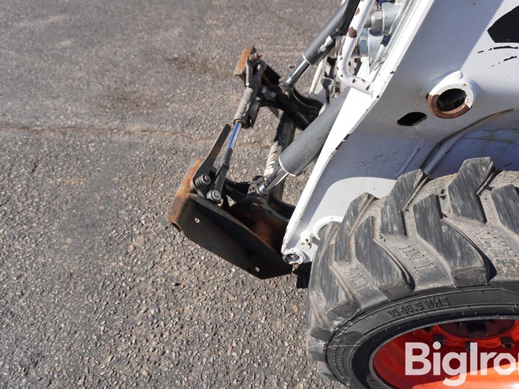 2019-bobcat-s570-image-12