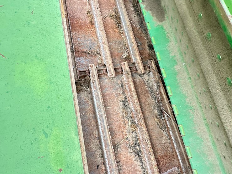 john-deere-7700-image-11