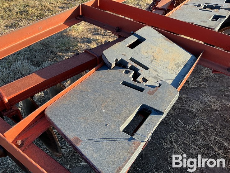 international-370-image-16