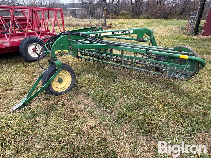 john-deere-662-image-1