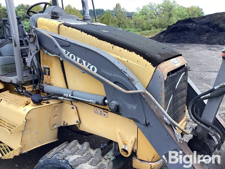 2004-volvo-bl60-image-15