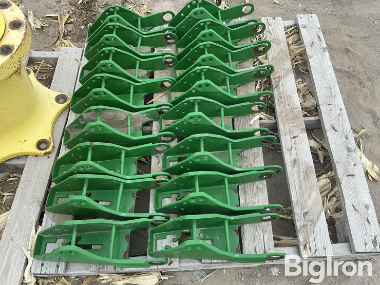 john-deere-16-image-4