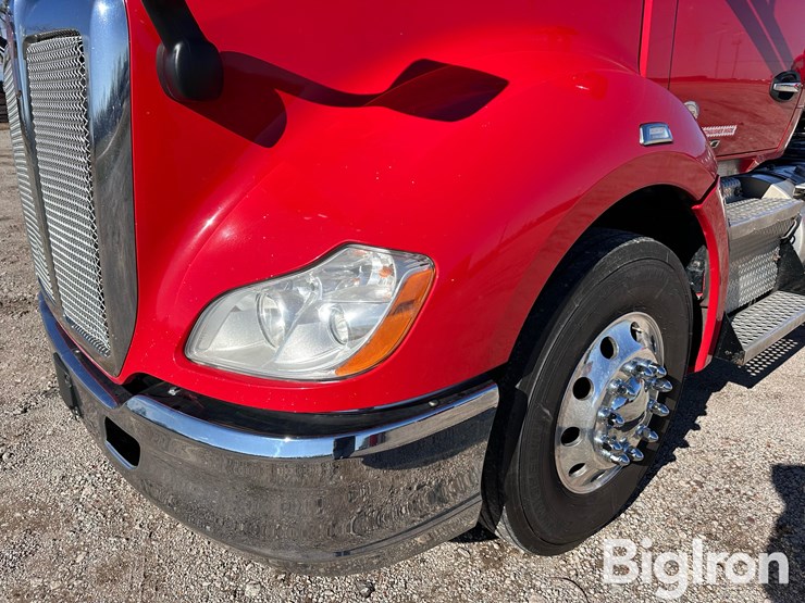 2019-kenworth-t680-image-11